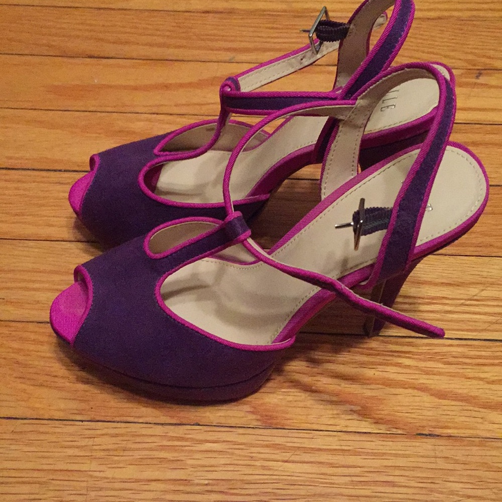 ELLE heels - Picture 3 of 8